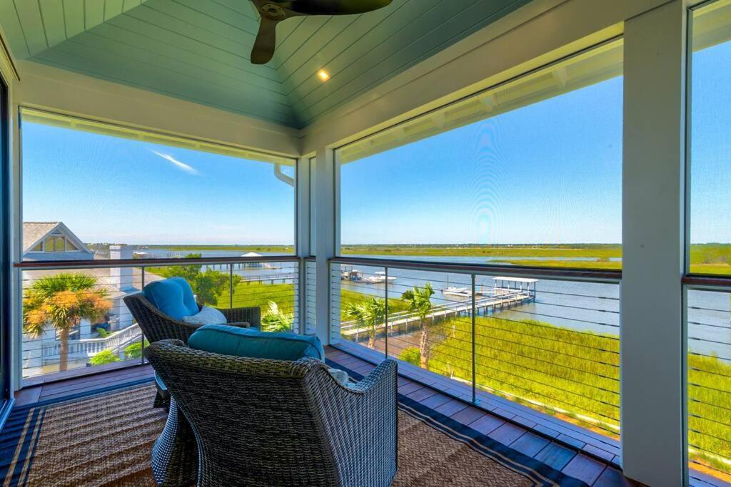 New Waterfront Home With Deep Water Dock Isle of Palms Kültér fotó