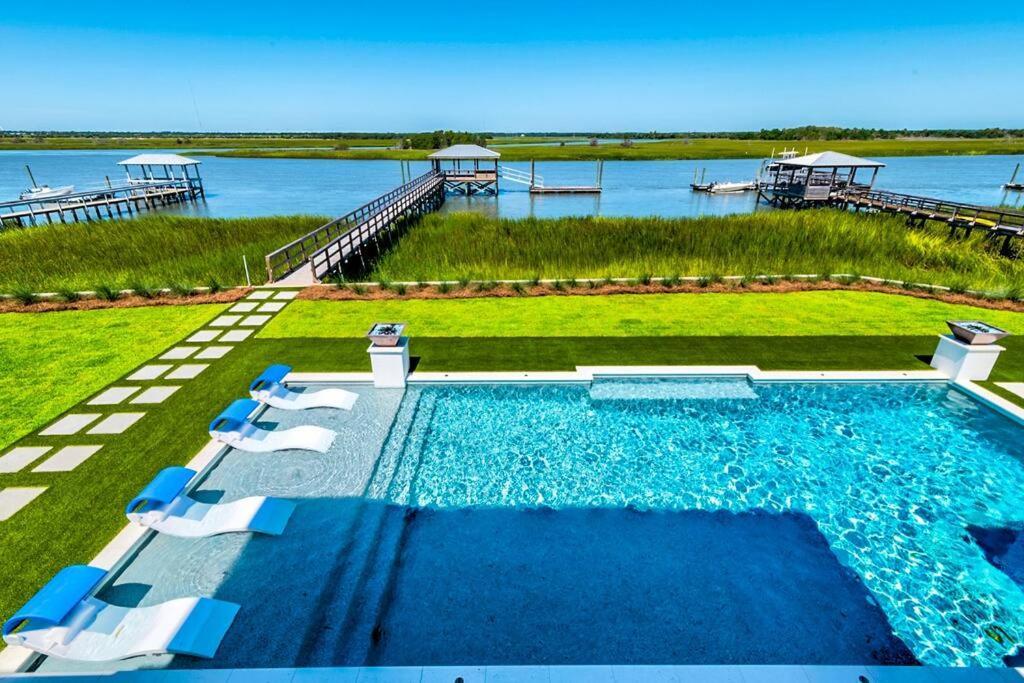 New Waterfront Home With Deep Water Dock Isle of Palms Kültér fotó
