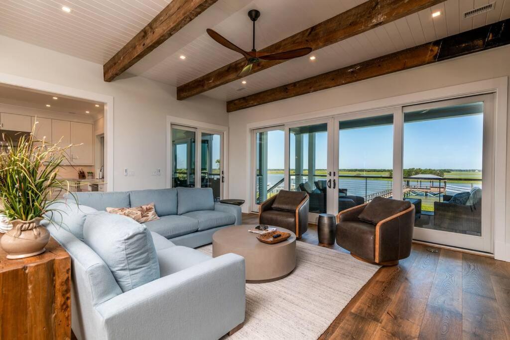 New Waterfront Home With Deep Water Dock Isle of Palms Kültér fotó