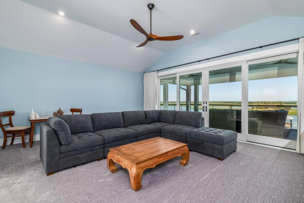 New Waterfront Home With Deep Water Dock Isle of Palms Kültér fotó